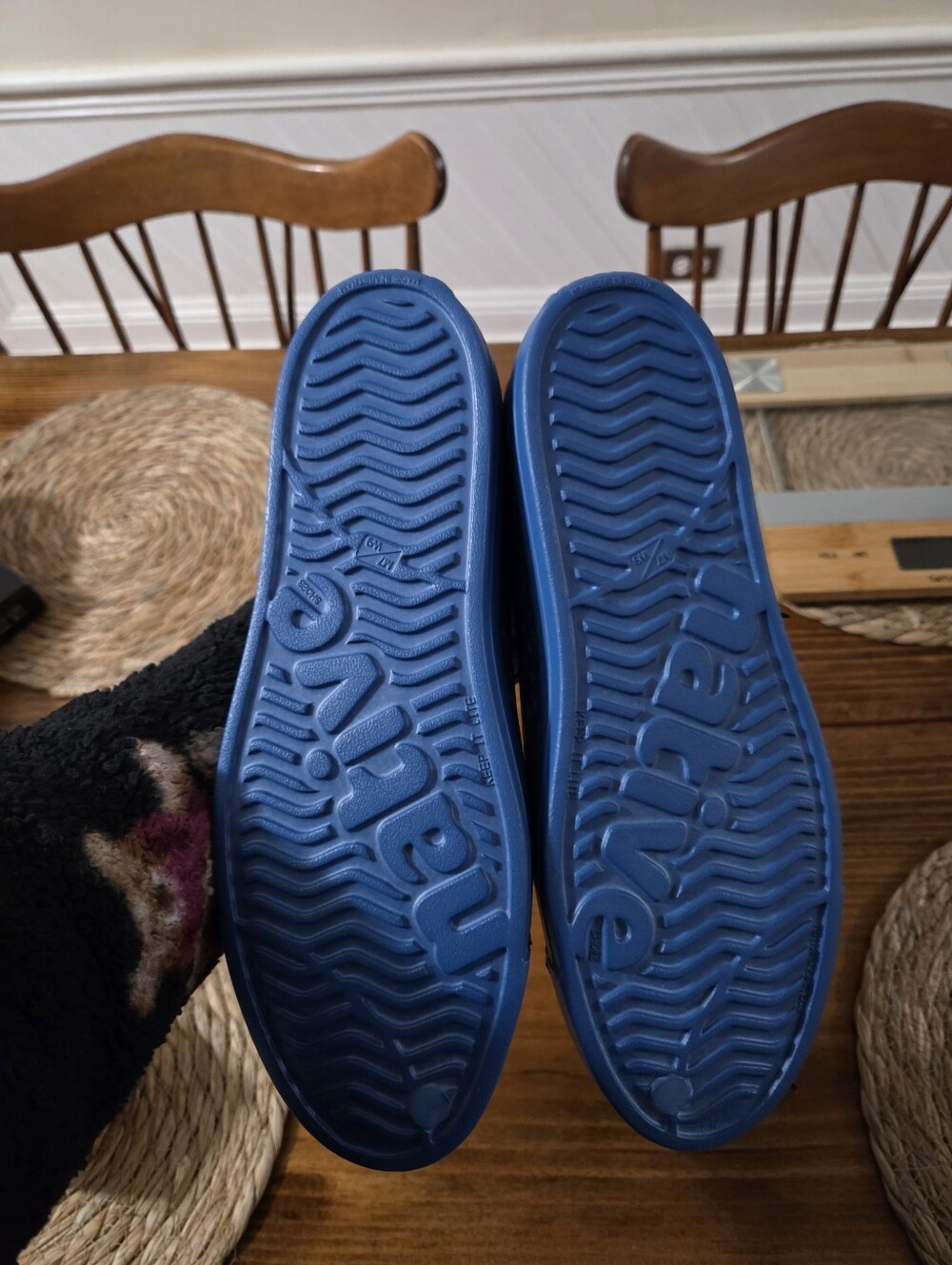 Native Shoes - Picture 3 of 4